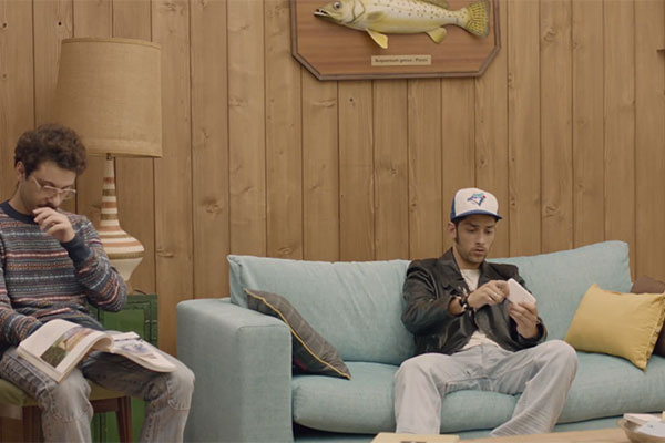 Samsung Galaxy DUOS: Mamma's Boy